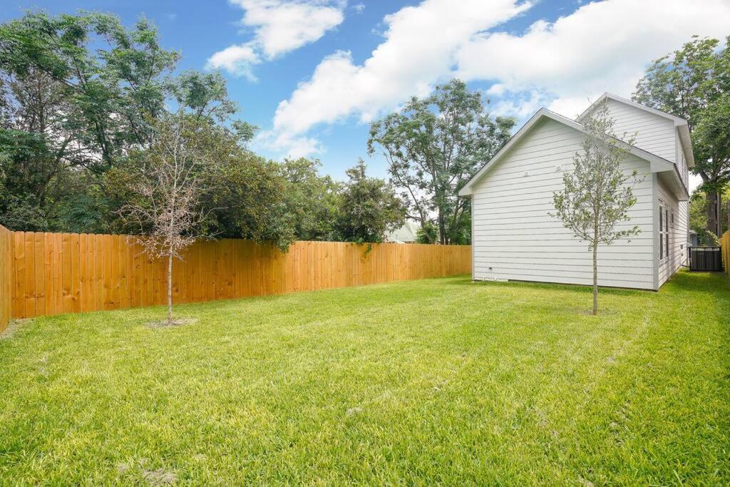 Spacious, Sleeps 6, St Phillips, King Bed San Antonio Bagian luar foto